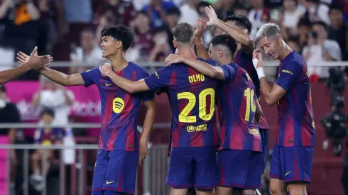 Com Marc Bernal, Sergi Domínguez e Toni Fernández em destaque, a filosofia de La Masia permanece central no projeto do time principal. (Photo by Paul Miller/Getty Images)