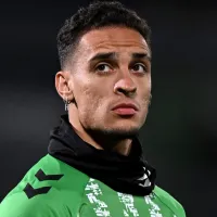 Antony aceita renovar com o Manchester United para viabilizar retorno ao Real Betis