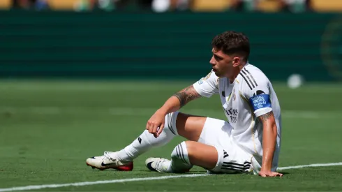 Valverde durante jogo do Mundial de Clubes (Foto: Dan Mullan/Getty Images)
