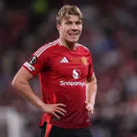 Rasmus Højlund deixa claro a Napoli, RB Leipzig e Milan que quer ficar no Manchester United