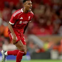 Liverpool tem retorno de Gravenberch contra o Newcastle e Arne Slot espera melhora na defesa