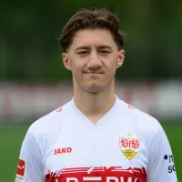 Manchester United avalia Angelo Stiller, do Stuttgart, como opção para o meio-campo