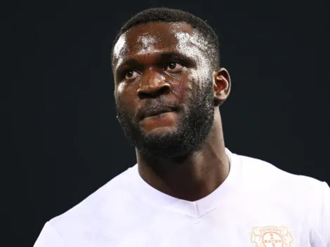 Milan fecha a contratação de Victor Boniface