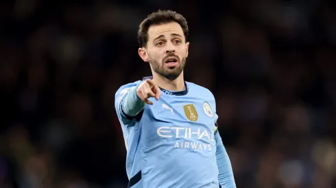 Após uma temporada conturbada, Bernardo Silva se torna capitão do Manchester City, assumindo a missão de equilibrar vestiário, responsabilidade e competitividade. (Foto: Carl Recine/Getty Images)