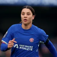 Fora por 19 meses, Sam Kerr treina com Chelsea e australiana pode voltar aos gramados em breve