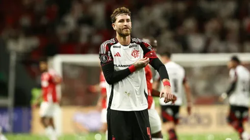 Léo Pereira em ação pelo Flamengo.