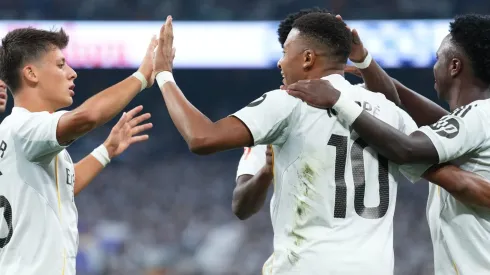 O Real Madrid alcançou receitas recordes e consolidou sua força econômica ao combinar vendas estratégicas de jogadores da base e o retorno financeiro do Mundial de Clubes. (Photo by Angel Martinez/Getty Images)