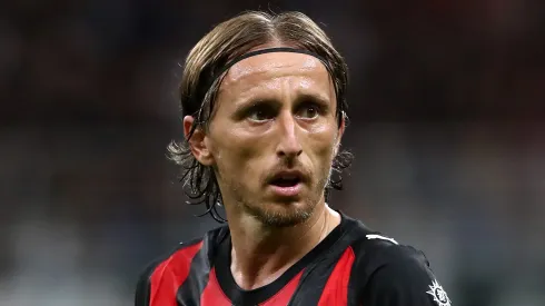 Modric estreia batendo recorde na Série A em Milan x Cremonese. (Photo by Marco Luzzani/Getty Images_