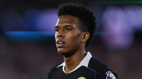 Torcedores do Chelsea se surpreendem com péssimo nível do inglês de Estêvão. (Photo by Justin Setterfield/Getty Images)