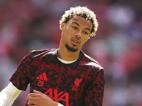 Eddie Howe destaca Ekitiké como jogador mais letal do Liverpool