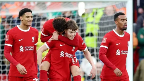 Jogadores do Liverpool (Foto: Clive Brunskill/Getty Images)