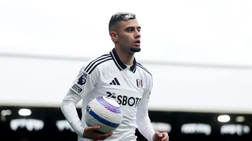 Andreas Pereira durante partida do Fulham na Premier League (Foto: Alex Davidson/Getty Images)
