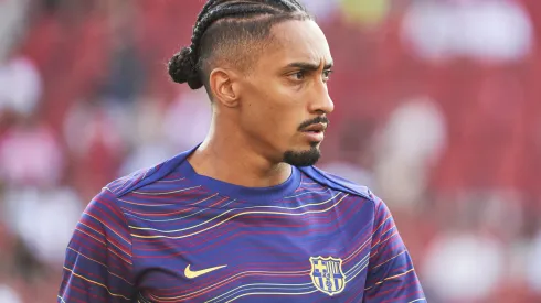Raphinha é um dos craques do Barcelona. (Photo by Rafa Babot/Getty Images)