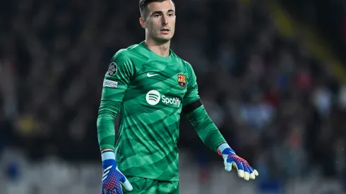 Iñaki Peña renovou com o Barcelona e foi emprestado para o Elche