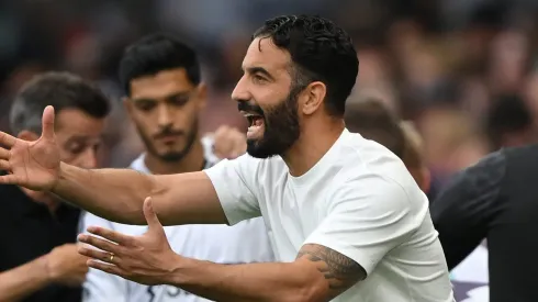 United é eliminado por time de 4ª divisão e Amorim perde a paciência com Ugarte. (Photo by Mike Hewitt/Getty Images)