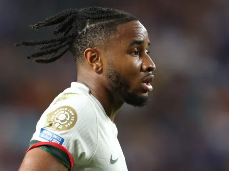 Chelsea bate o martelo e acerta saída de atacante para o Milan