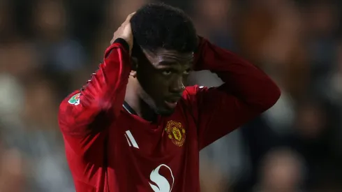 Após vexame do Manchester United contra o Grimsby Town, Kobbie Mainoo exige ser emprestado nesta janela. (Photo by George Wood/Getty Images)