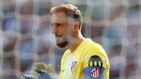 Enquanto Oblak busca recuperar seu melhor desempenho, a equipe trabalha estratégias e intensidade para superar as falhas das primeiras rodadas e manter equilíbrio entre experiência e renovação. (Photo by George Wood/Getty Images)