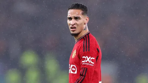 Torcida do Manchester United detona Antony por dificultar acordo com o Real Betis. (Photo by Alex Livesey/Getty Images)