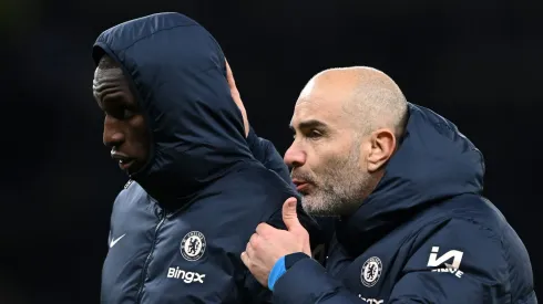 Chelsea pede retorno de Marc Guiu após conflito com Nicolas Jackson. (Photo by Shaun Botterill/Getty Images)