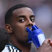 Liverpool e Barcelona vivem momentos distintos: Isak, Wirtz e R$ 3 bilhões em reforços