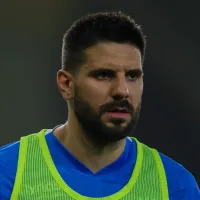 Fora dos planos do Al-Hilal, Mitrovic passa a ser desejado pela equipe do Neom SC