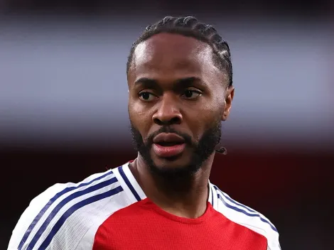 Sterling deve permanecer nos Blues após recusar Arábia