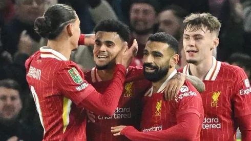 Luis Díaz, Darwin Núñez e Salah pelo Liverpool. (Foto: Mike Hewitt/Getty Images)