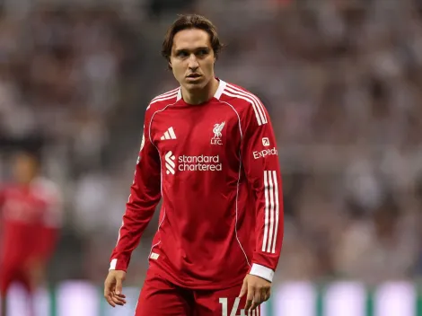 Liverpool exclui Chiesa por atacante de 17 anos em lista de inscritos da Champions League