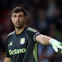 Lionel Scaloni revela que o goleiro Dibu Martínez, da Argentina, queria jogar no Manchester United