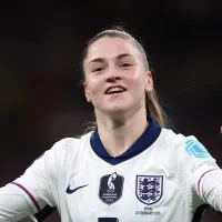 Manchester United e City estão próximos de concluir transferência por Jessica Park