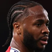 Dirigentes do Chelsea sinalizam interesse na rescisão contratual de Raheem Sterling