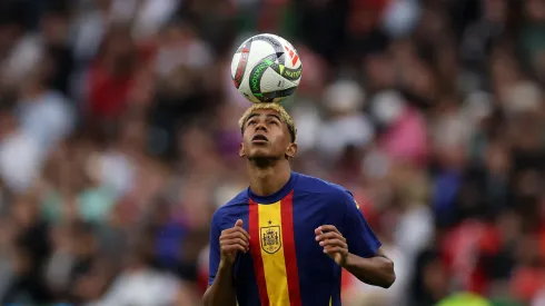 Lamine Yamal em ação pela Espanha