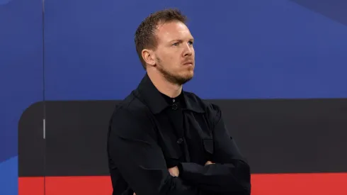 Com Ter Stegen fora por lesão e opções inesperadas convocadas, Julian Nagelsmann enfrenta críticas e terá de tomar decisões decisivas para manter a equipe competitiva. (Photo by Alexander Hassenstein/Getty Images)