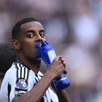 Alexander Isak recebe apoio de Rio Ferdinand após polêmica saída do Newcastle para o Liverpool