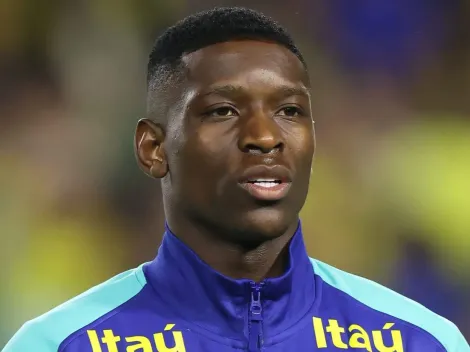 Torcida do Flamengo faz campanha por Luiz Henrique