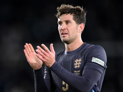 Inglaterra anuncia corte de Stones para jogos das Eliminatórias