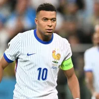 Mbappé fica parado e atitude do atacante é detectada em análise do gol de Olise pela França