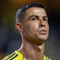 Cristiano Ronaldo nega foto e empurra torcedor que invadiu concentração da seleção de Portugal