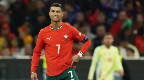 Cristiano Ronaldo em ação pelo Portugal. (Photo by Alexander Hassenstein/Getty Images)