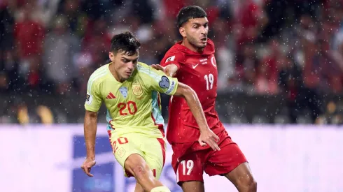 Brasileiros vibram com o golaço de Pedri contra a Turquia nas Eliminatórias da Copa de 2026, exaltando sua genialidade e impacto no domínio espanhol. Foto: Divulgação/Twitter Seleção Espanhola