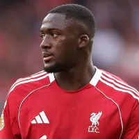 Liverpool faz proposta para renovar com Konaté e zagueiro recusa permanência na equipe