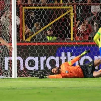 Alisson não defende pênalti entre Bolívia x Brasil e torcedores do Liverpool defendem o goleiro