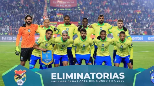 Jogadores da Seleção antes do duelo contra a Bolívia (Foto: Buda Mendes/Getty Images)