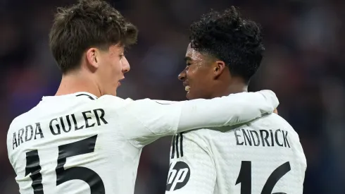 Arda Güler permaneceu no Real Madrid devido a saída de Carlo Ancelotti, diz Fabrizio Romano . (Photo by Angel Martinez/Getty Images)