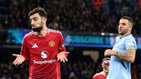 Bruno Fernandes e Kyle Walker em confronto entre equipes.