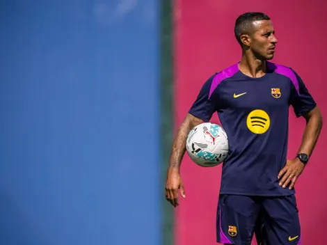 Barcelona contrata e estreia novo auxiliar técnico para Hansi Flick