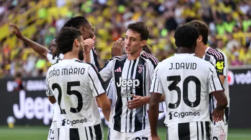 Jogadores da Juventus em amistoso contra o Borussia Dortmund (Foto: Christof Koepsel/Getty Images)