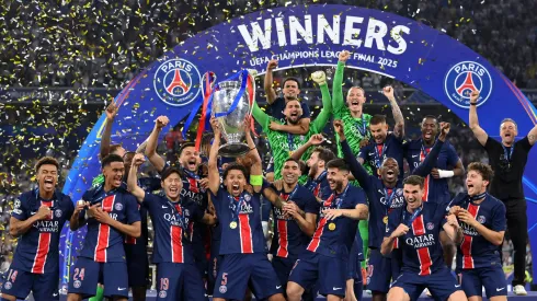 PSG com o título da Champions League. (Foto: Justin Setterfield/Getty Images)