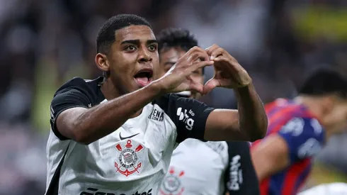 Gui Negão em ação pelo Corinthians.